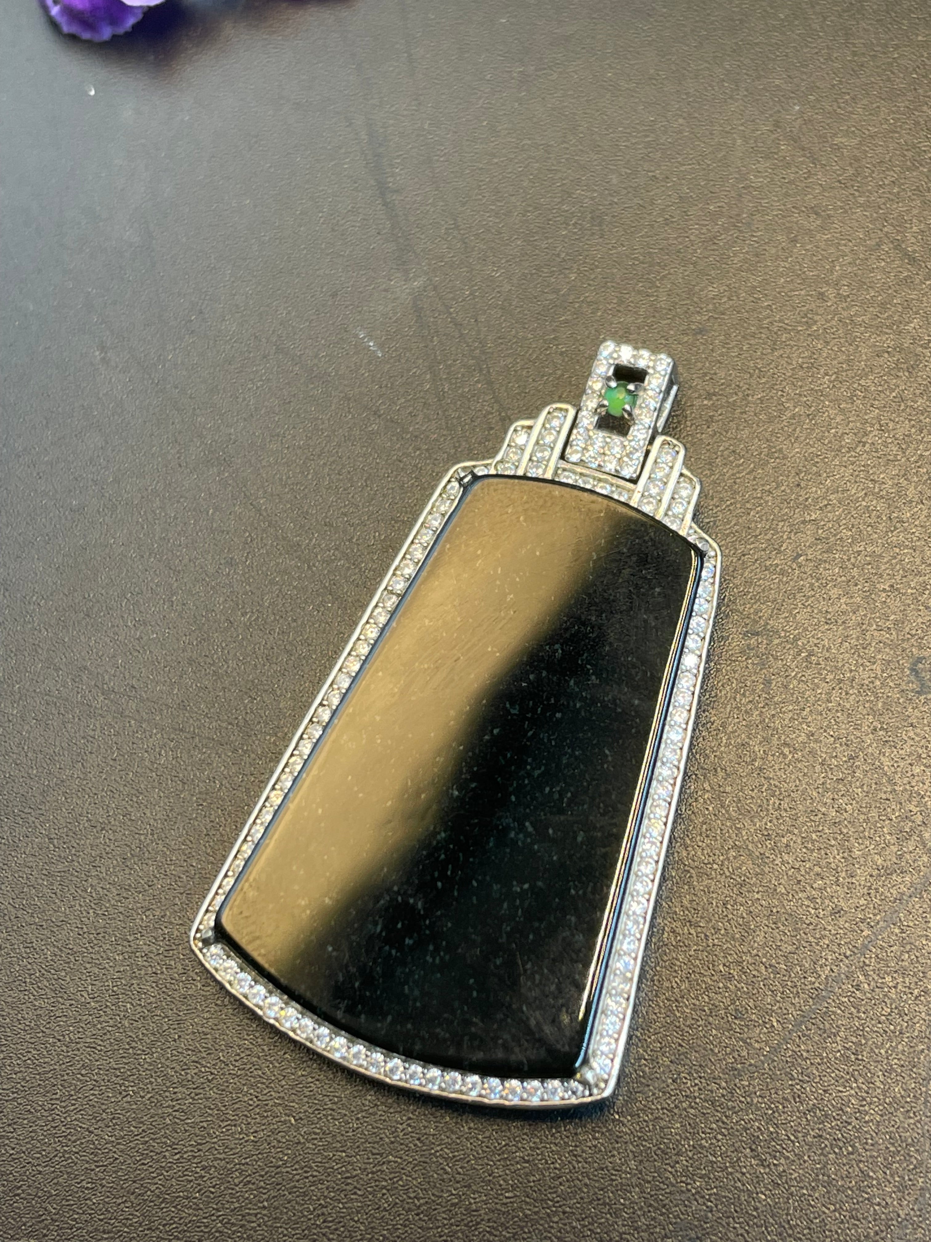 天然翡翠无事牌墨翠吊墜