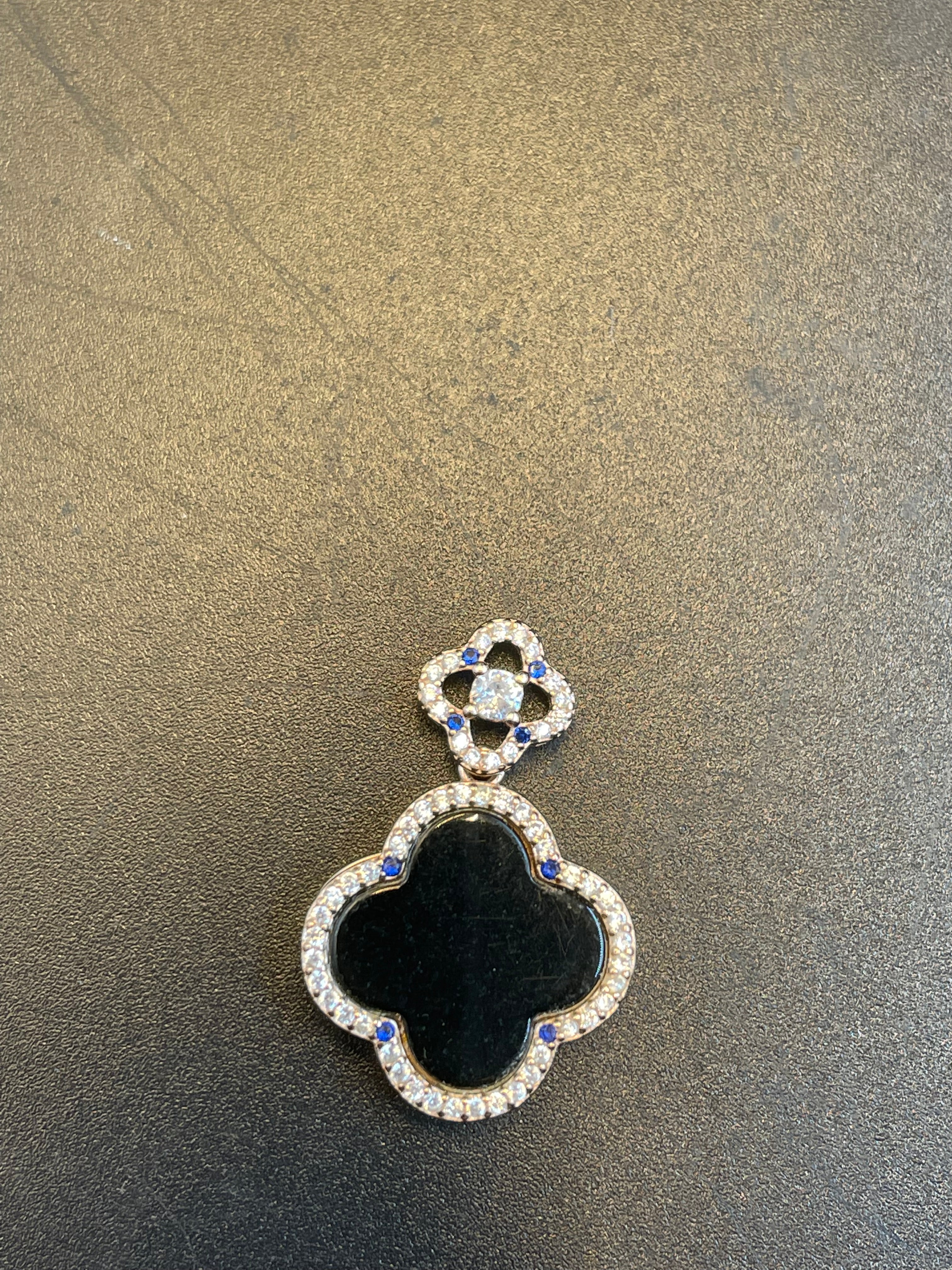 天然翡翠四葉草墨翠吊墜