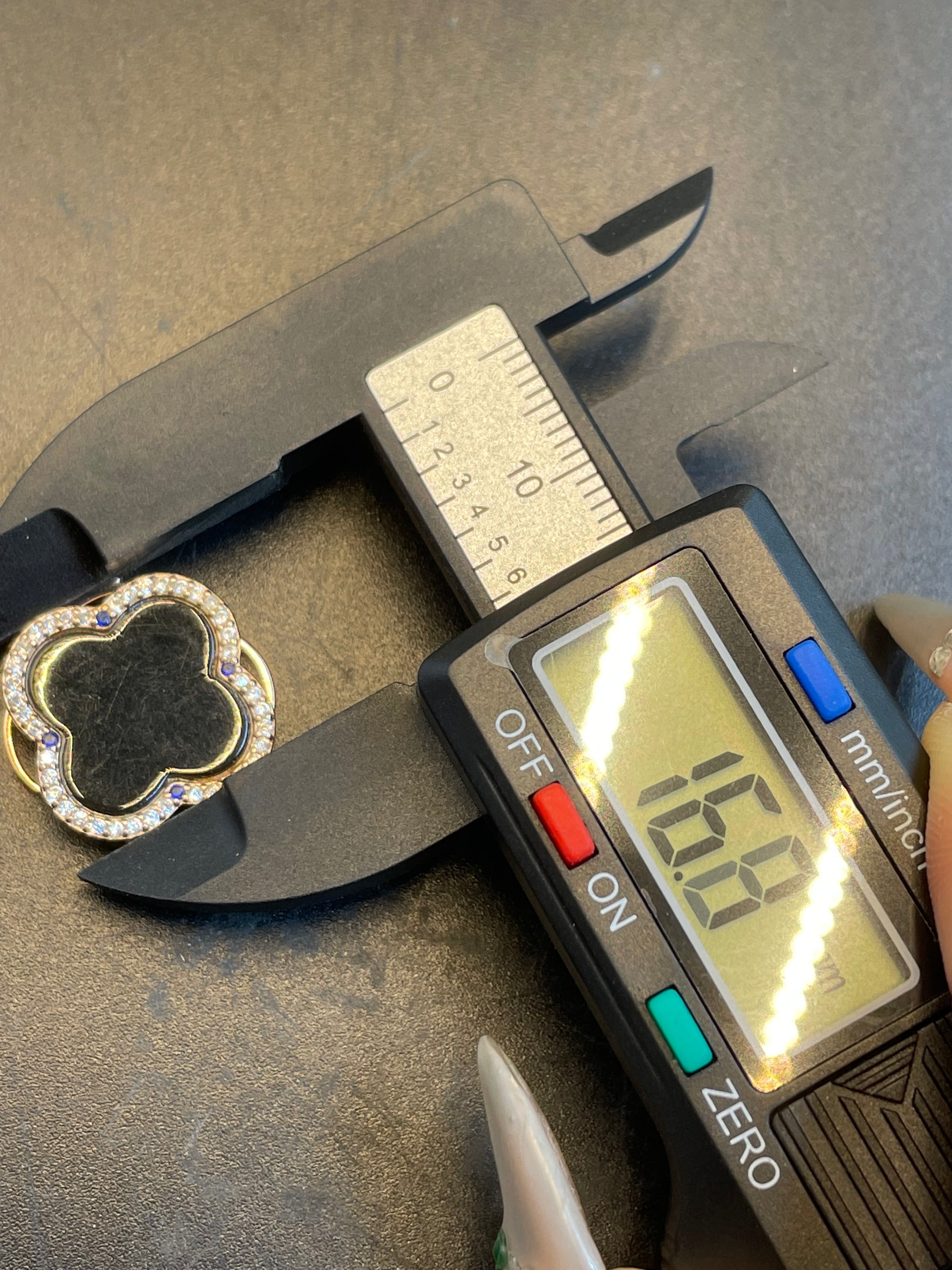 天然翡翠四葉草墨翠吊墜