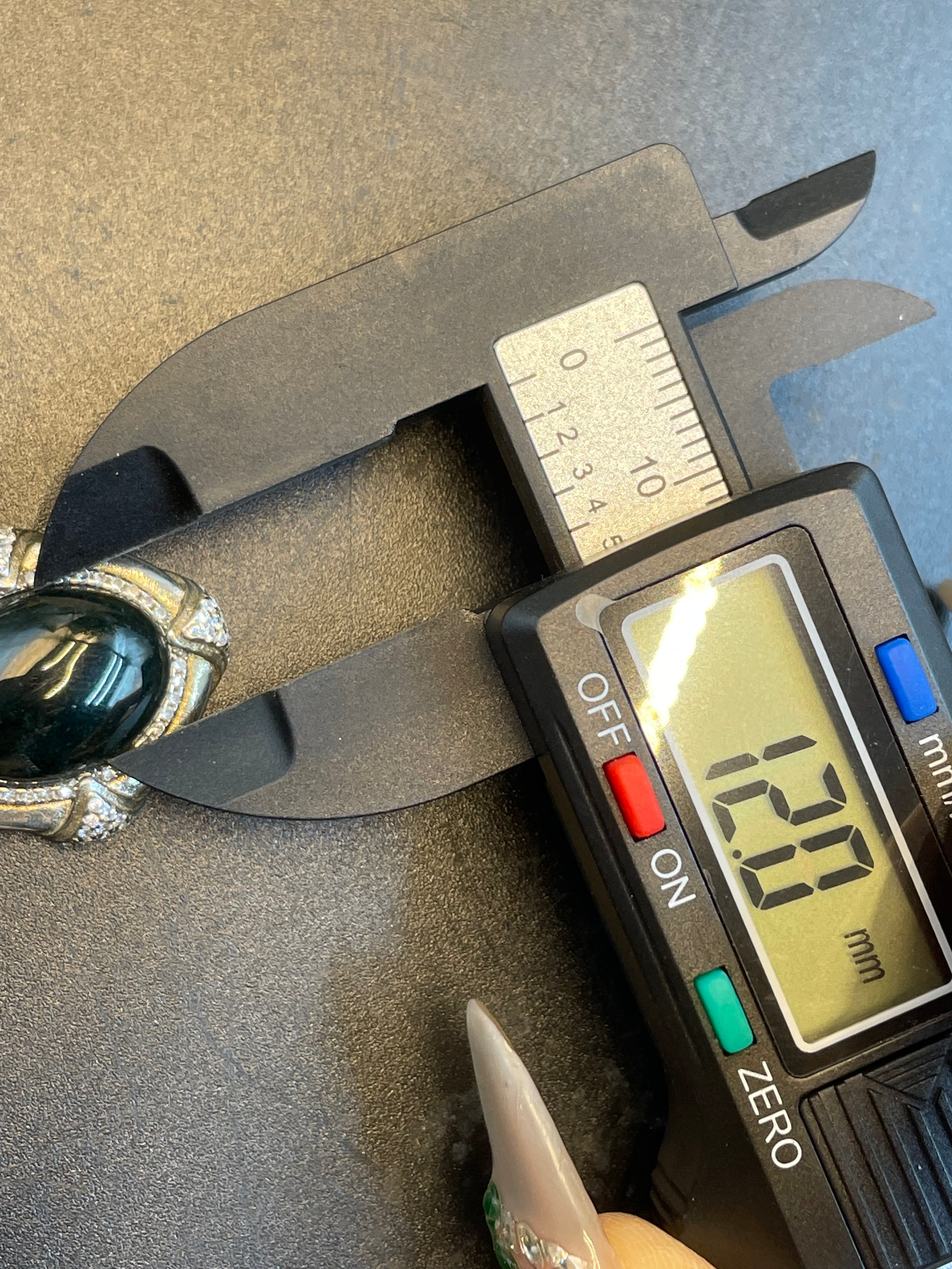 天然翡翠墨翠蛋面吊墜