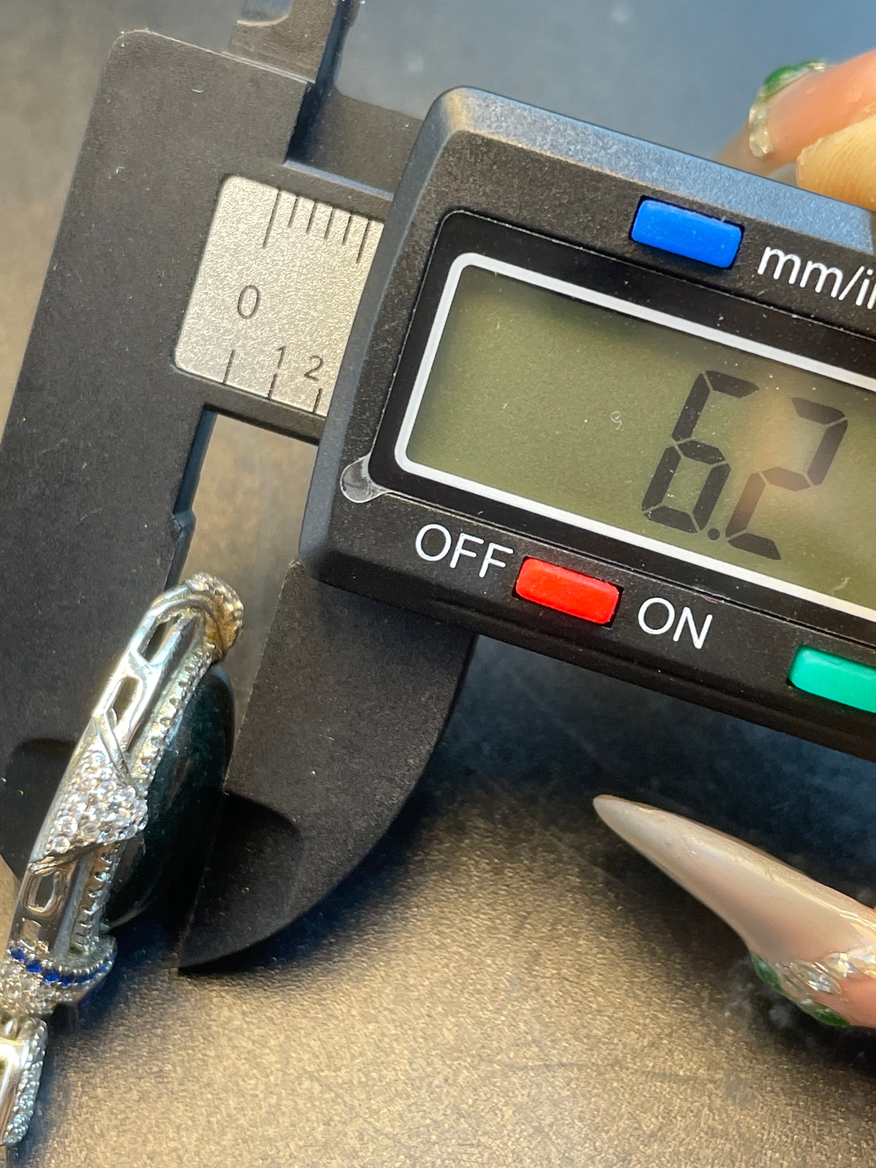 天然翡翠墨翠蛋面吊墜