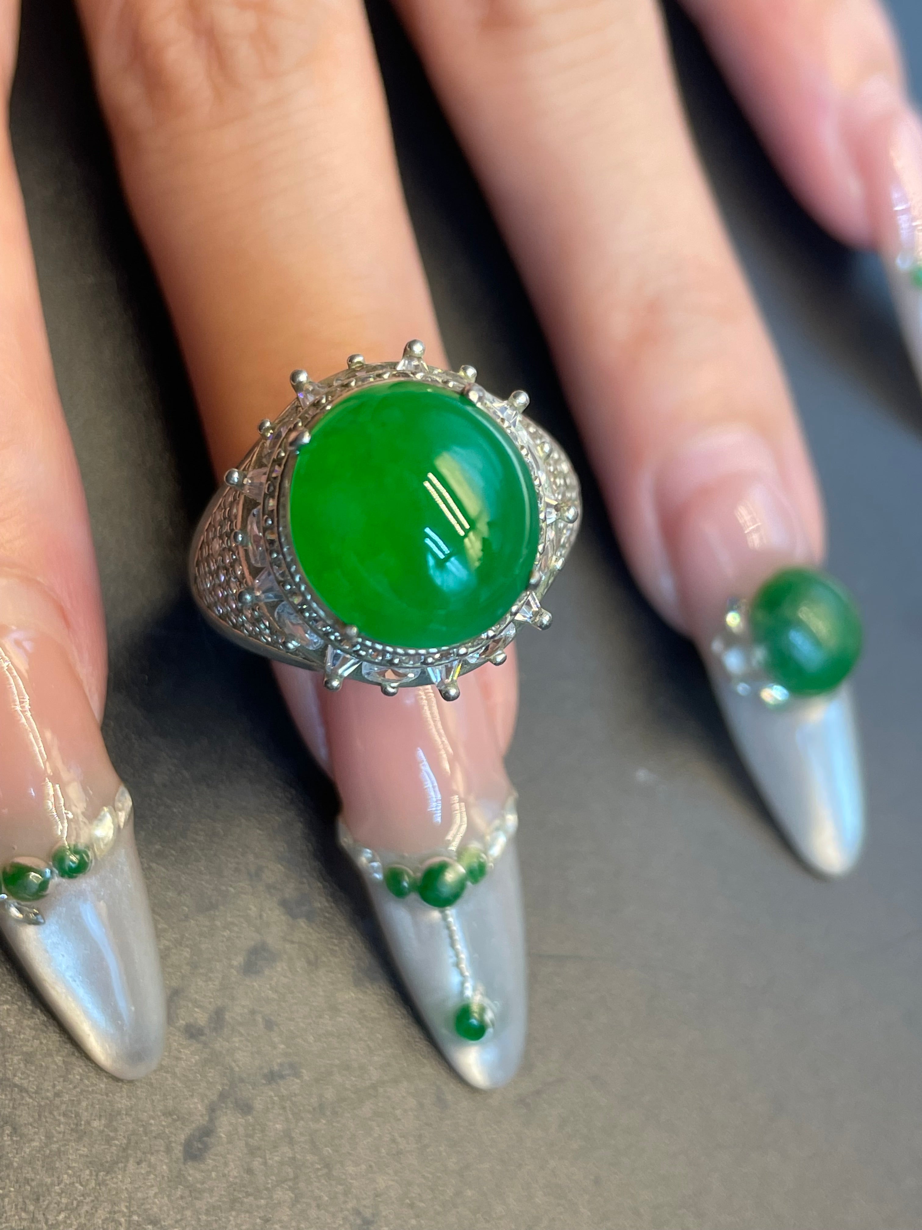 緬甸天然翡翠蛋面戒指