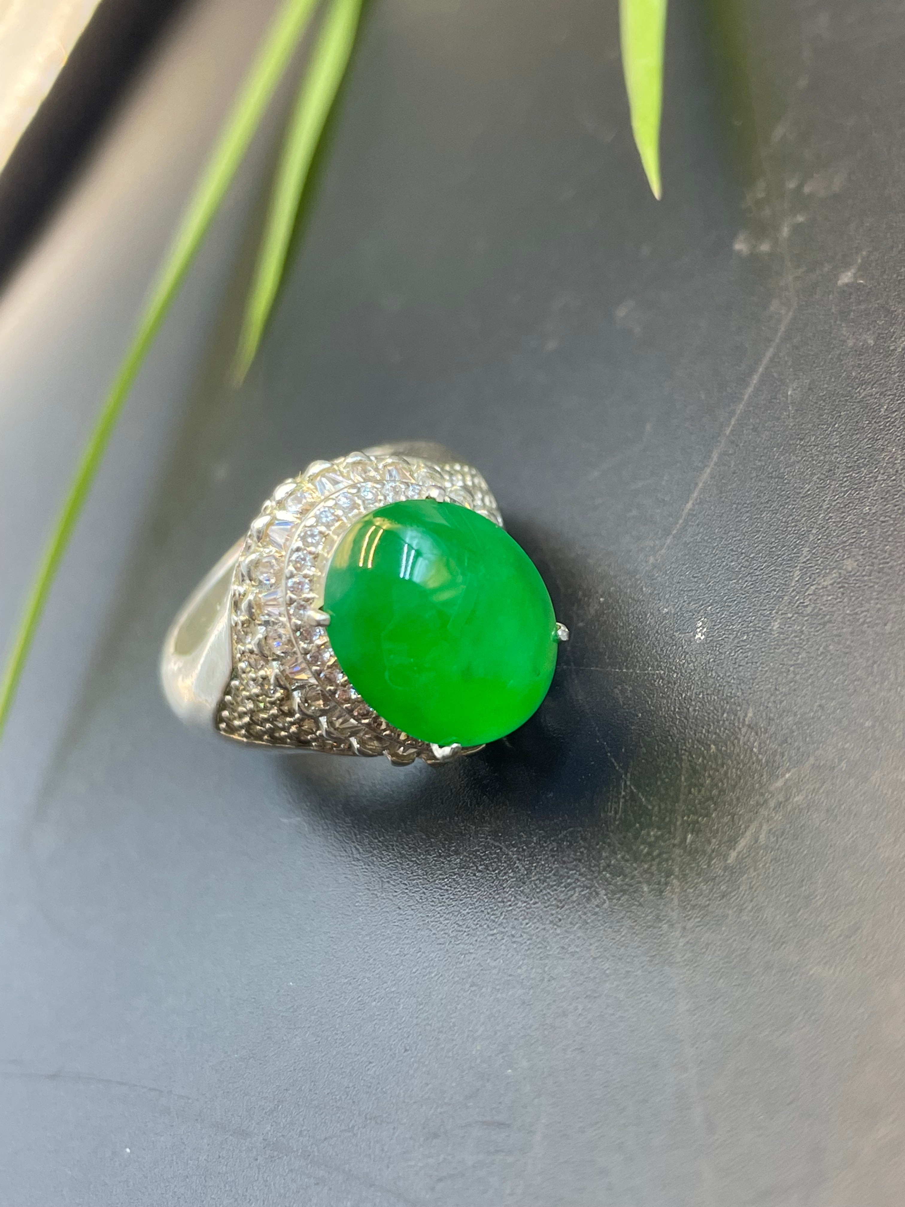 緬甸天然翡翠橢圓蛋面戒指