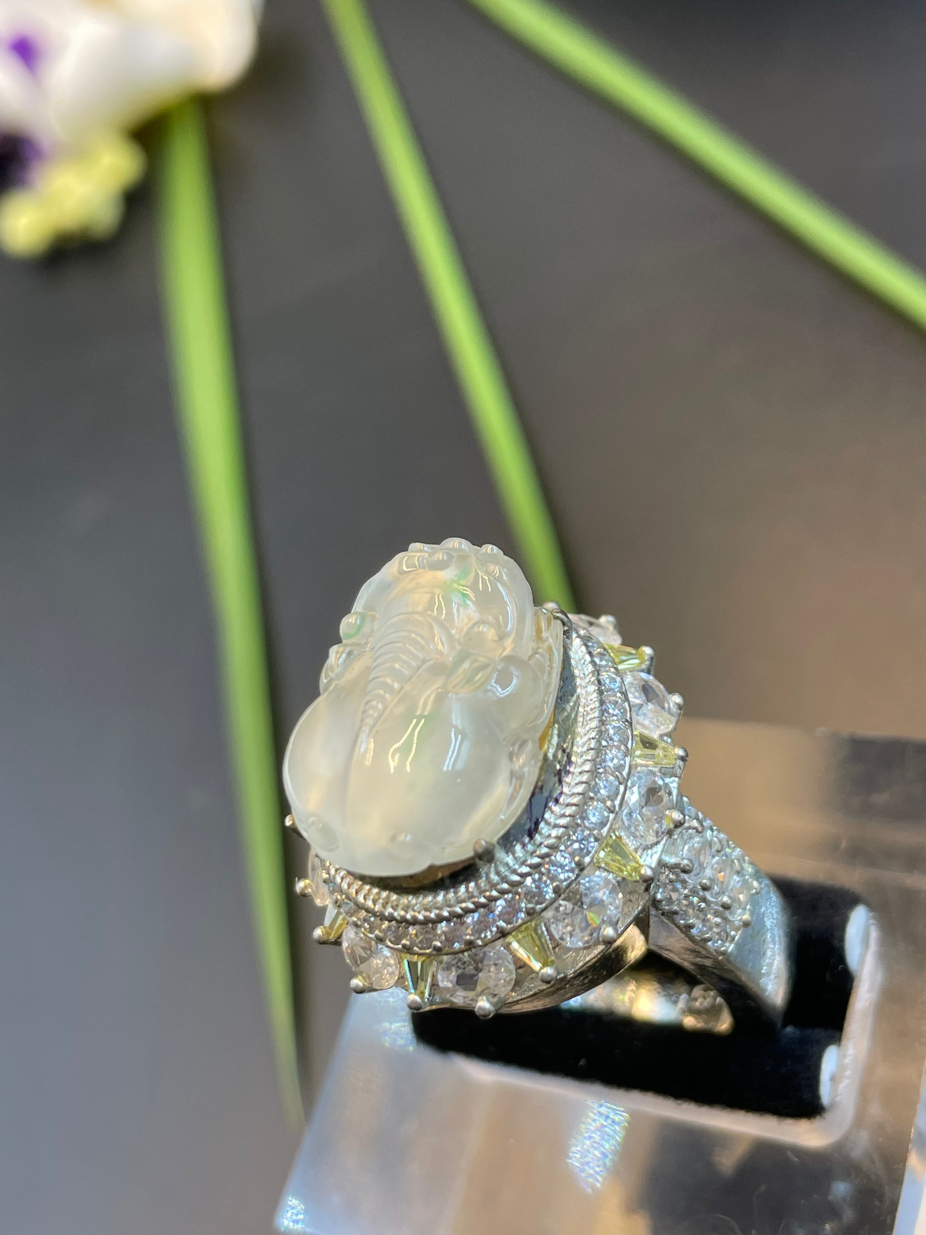 緬甸天然翡翠飄花貔貅蛋面戒指