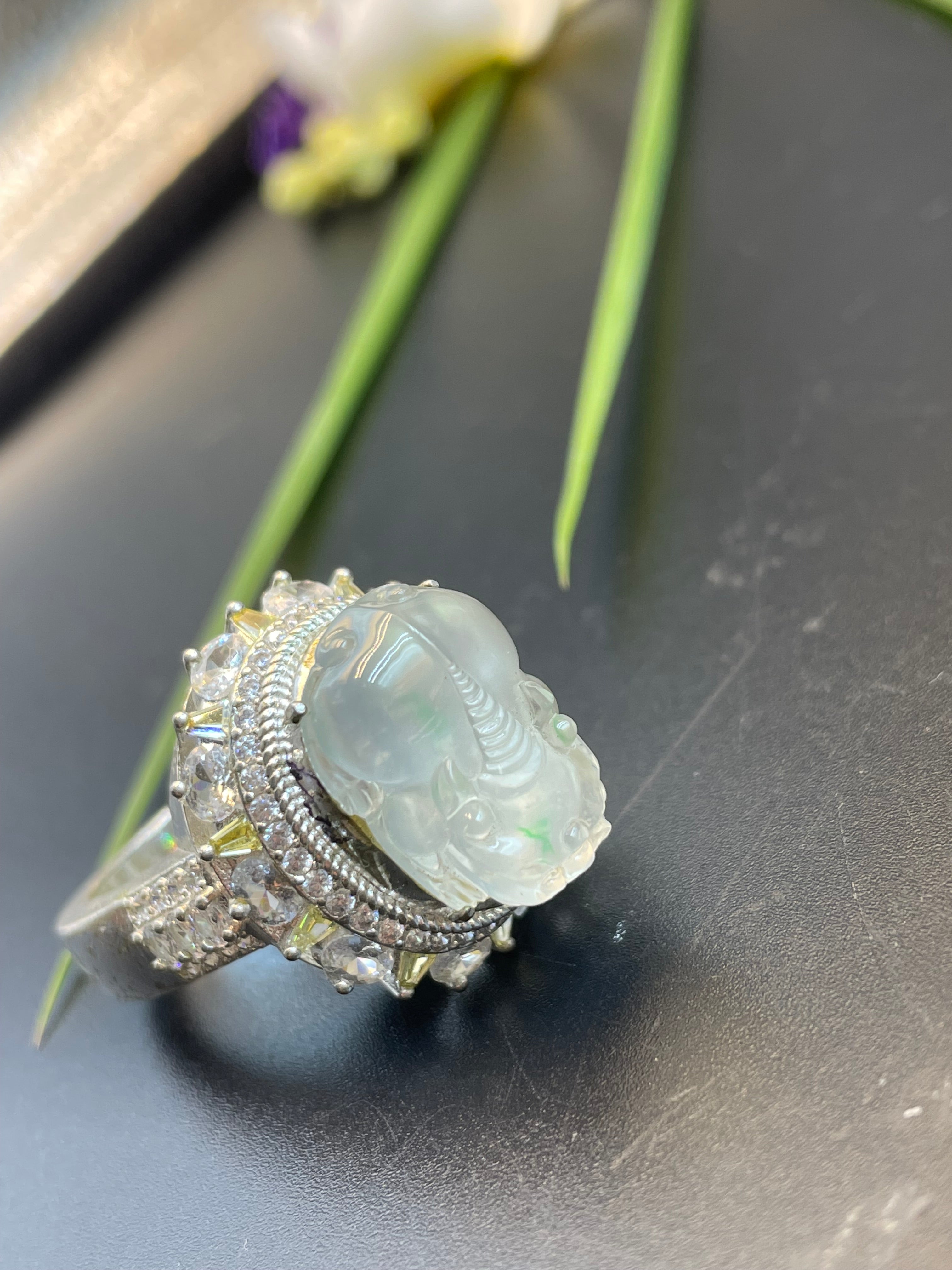 緬甸天然翡翠飄花貔貅蛋面戒指