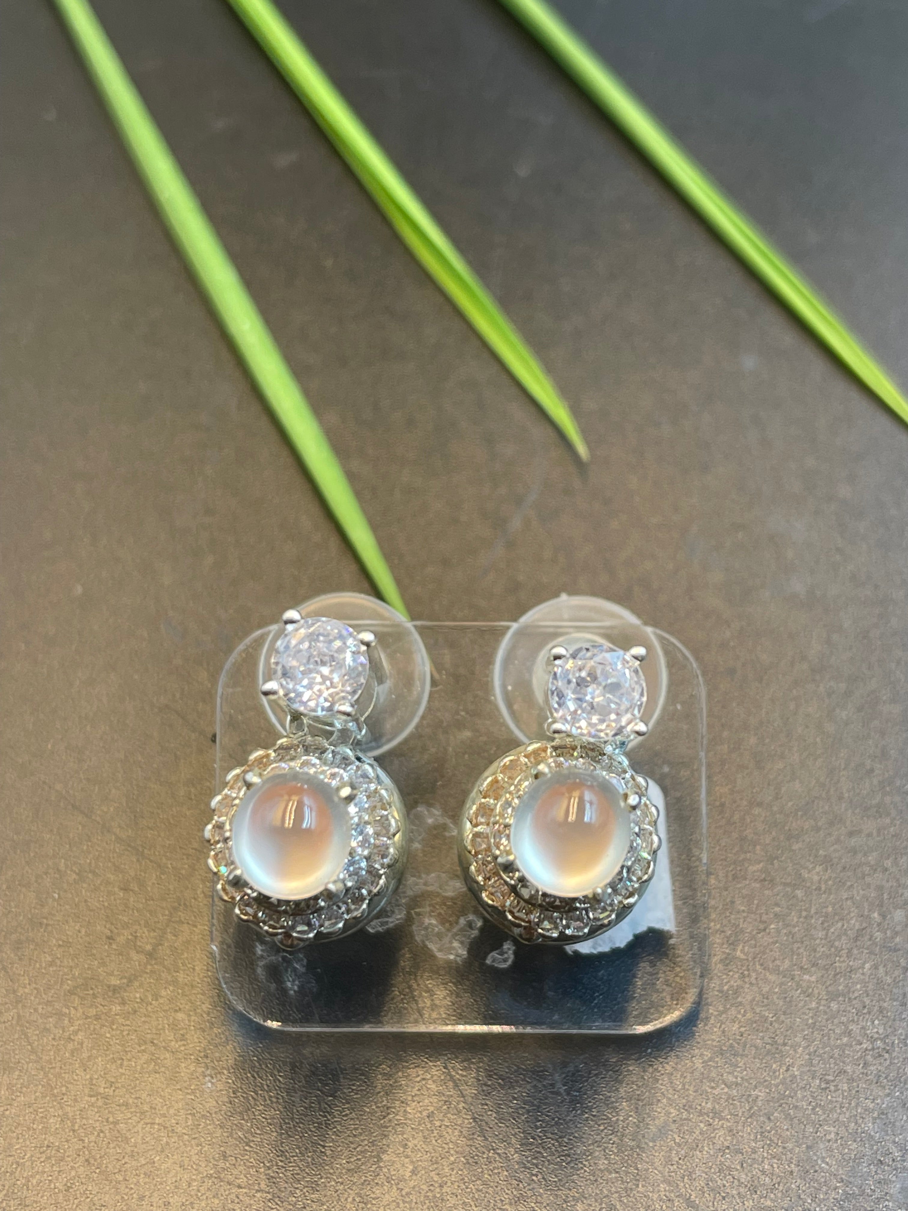 緬甸天然翡翠高冰蛋面耳環