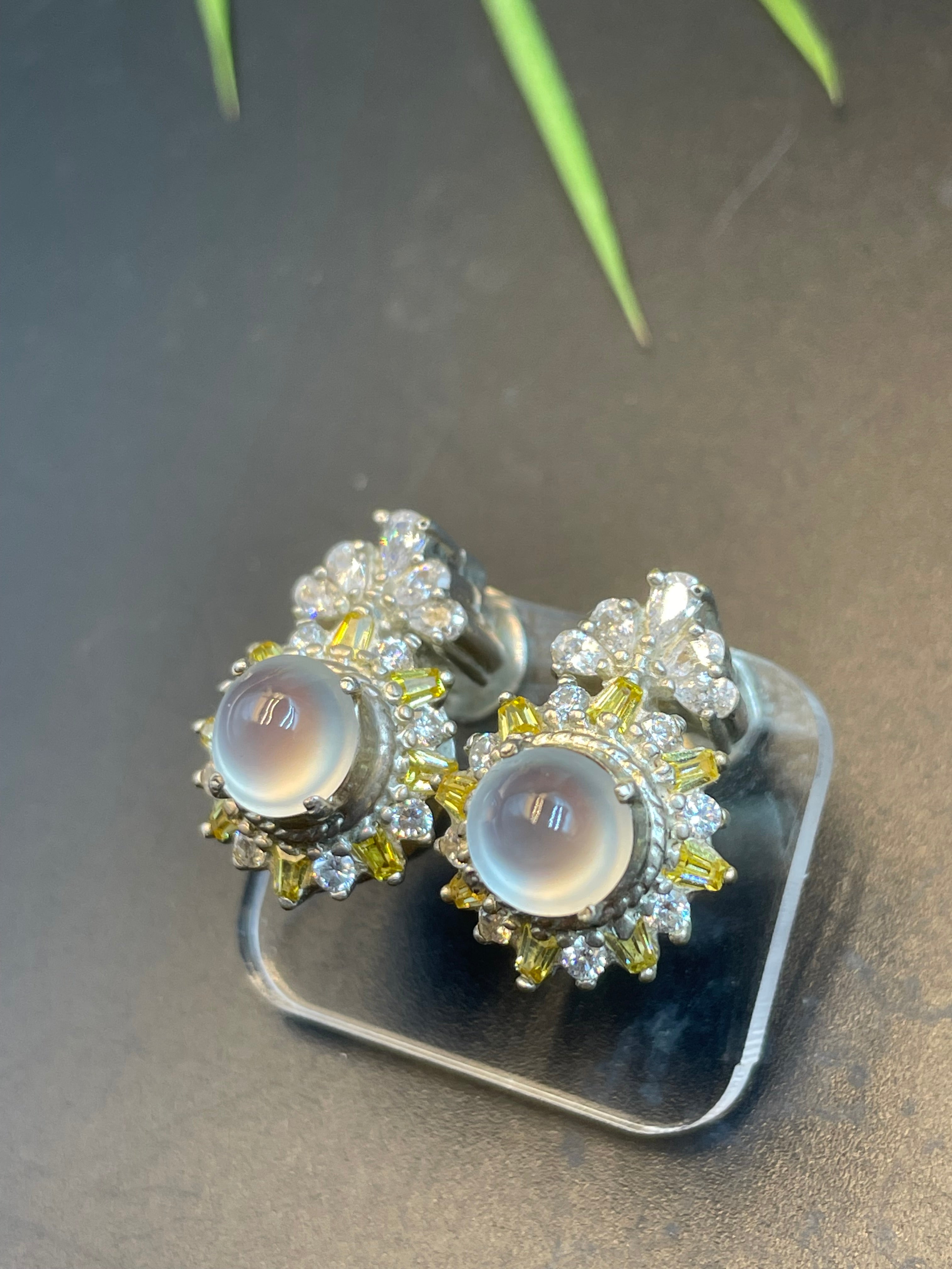 緬甸天然翡翠高冰蛋面耳環