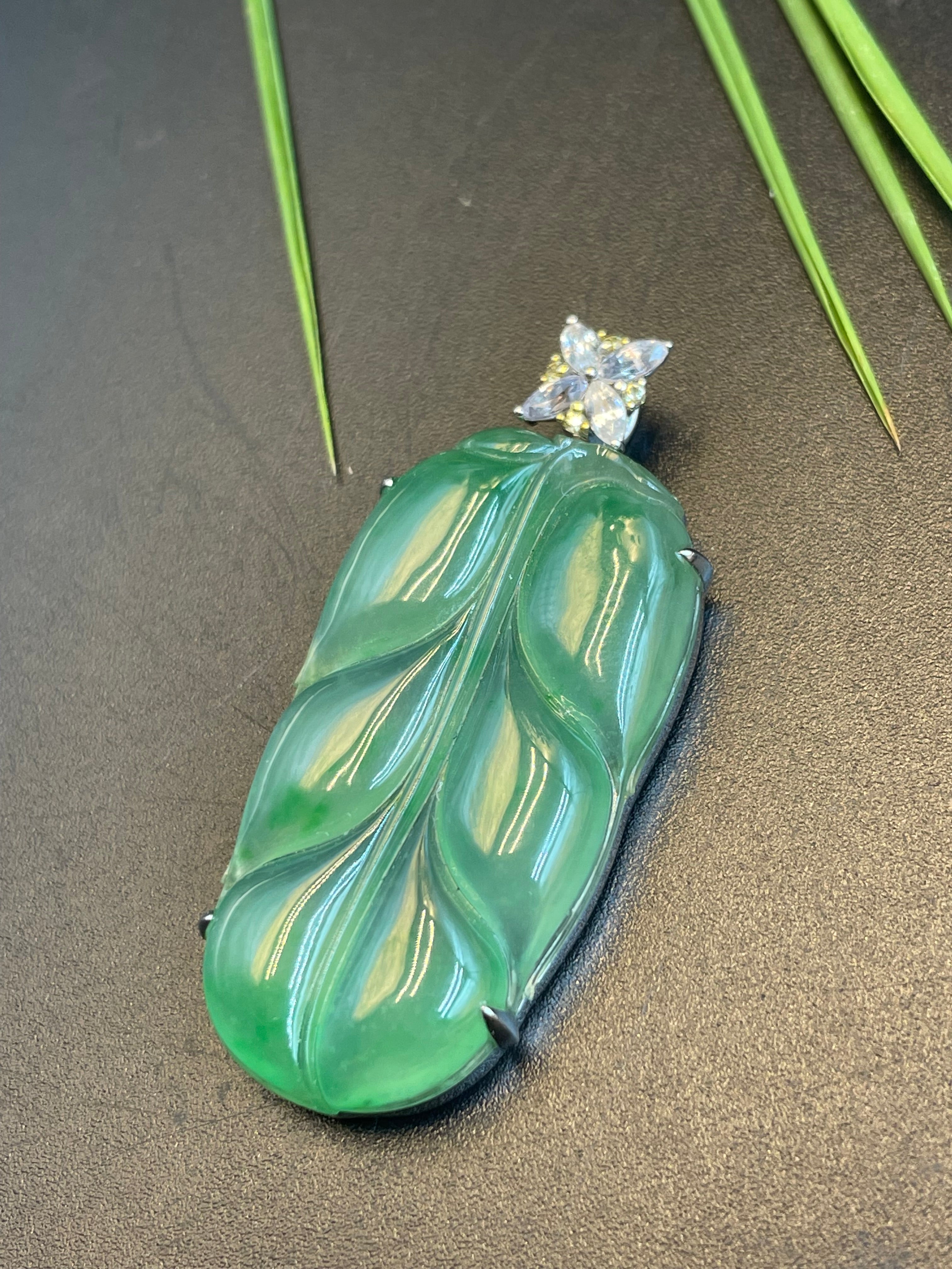 緬甸天然翡翠綠飄花葉子吊墜