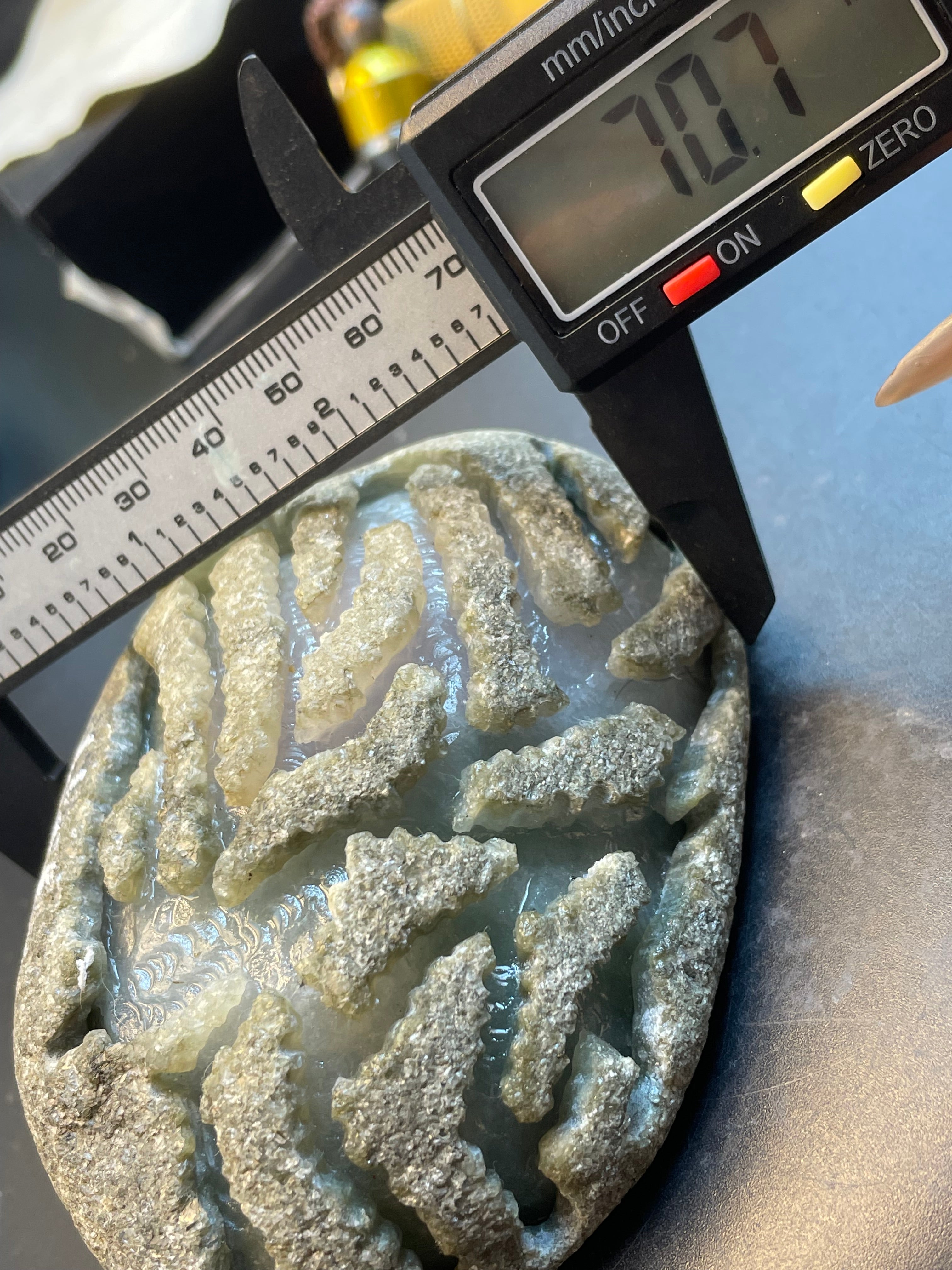 緬甸天然翡翠原石