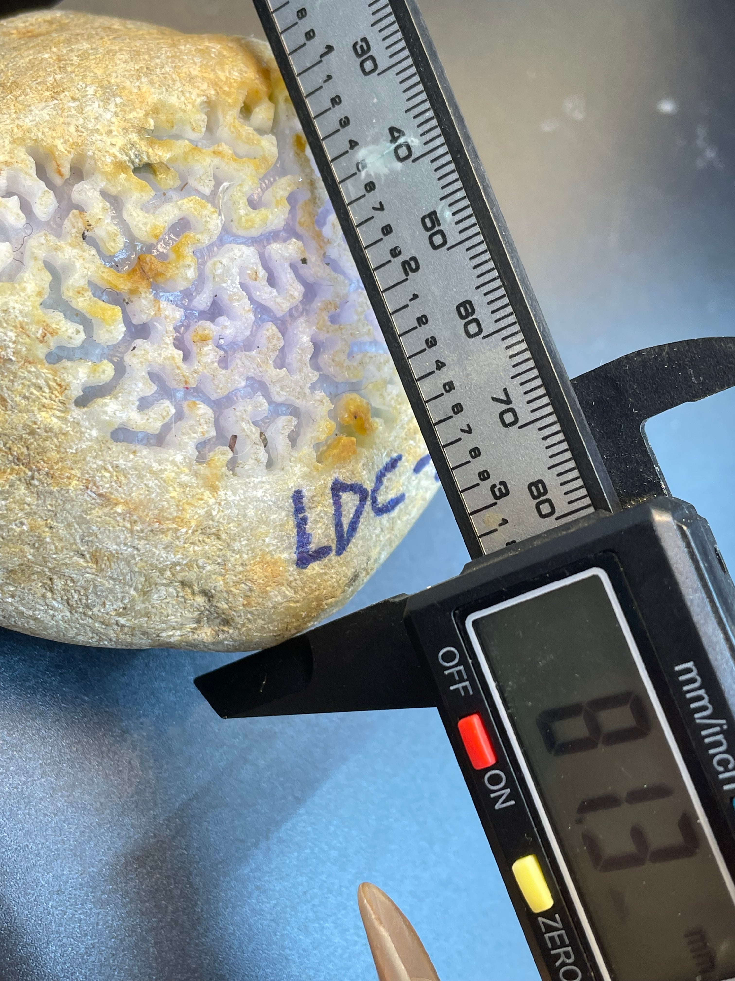 緬甸天然翡翠原石