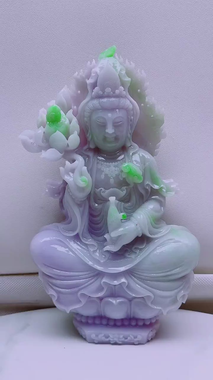 翡翠帶紫帶色觀音擺件