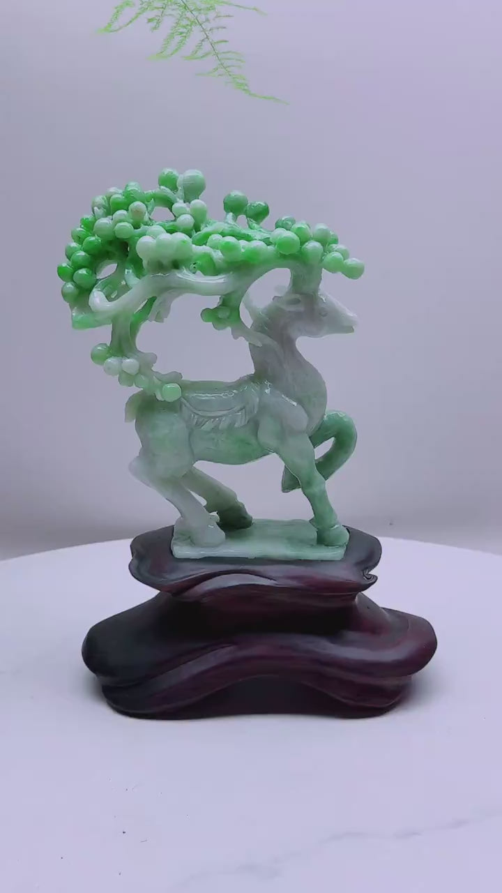 緬甸天然翡翠玉石精雕一路生花擺件