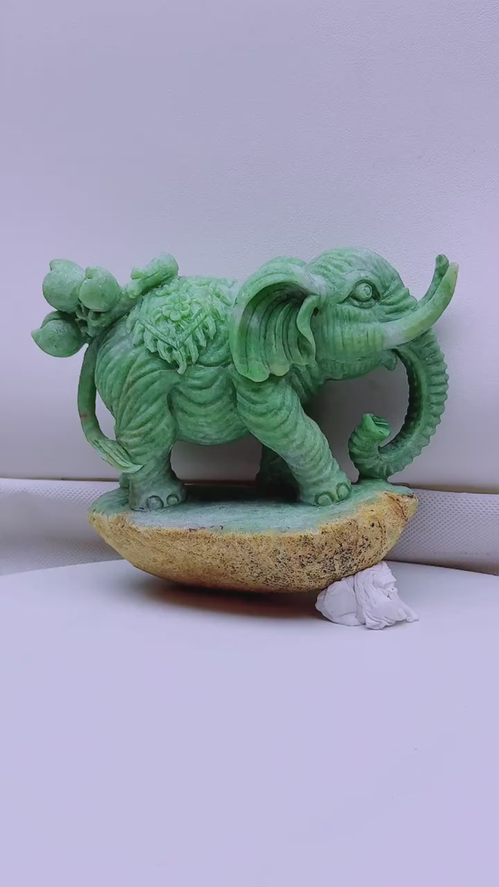 翡翠大象擺件