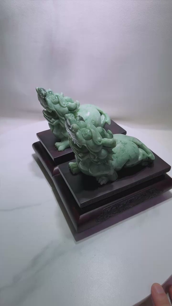 緬甸天然翡翠玉石精雕貔貅擺件